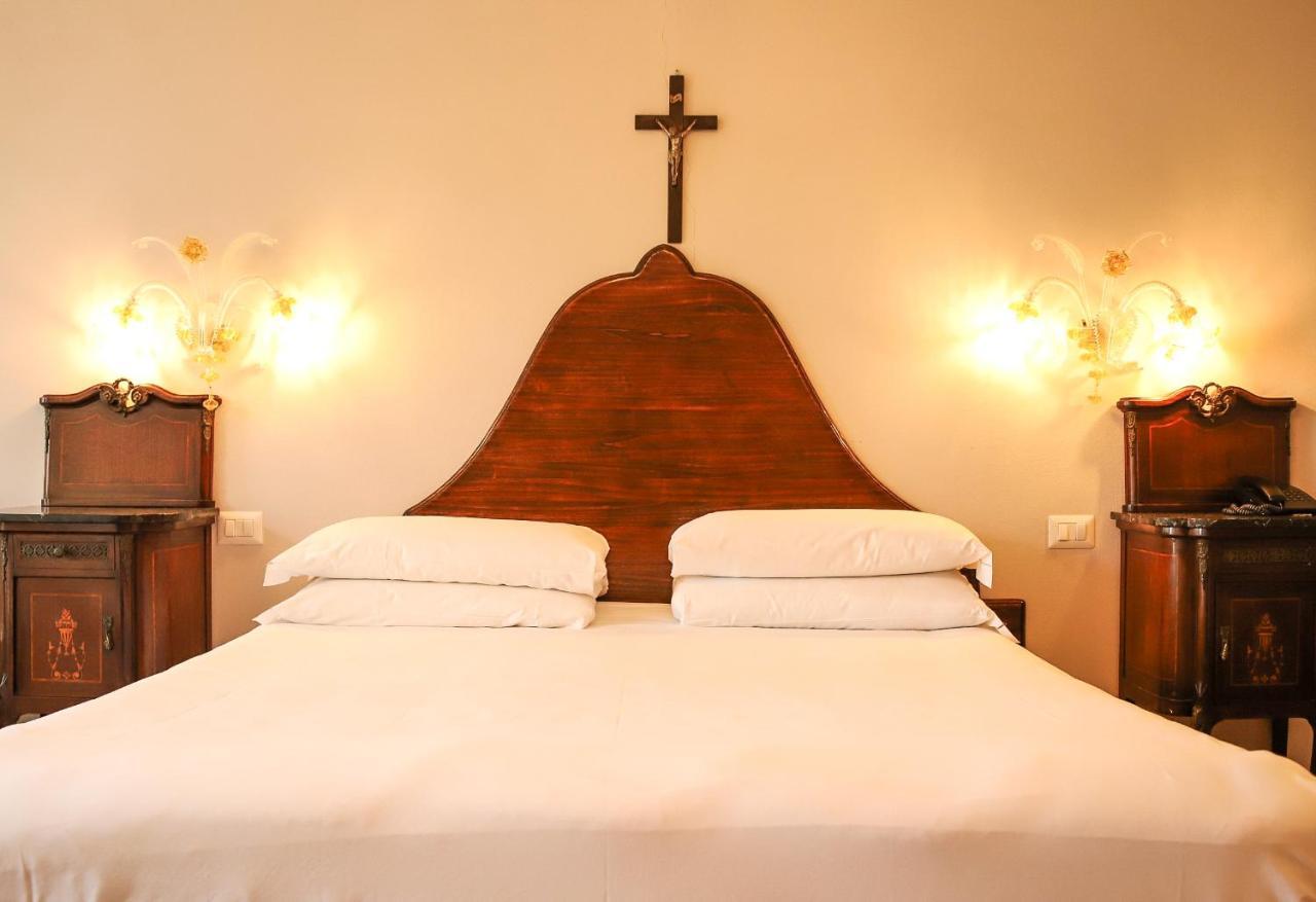 Borgo I Tre Baroni - Spa Suites & Resort Poppi Kültér fotó
