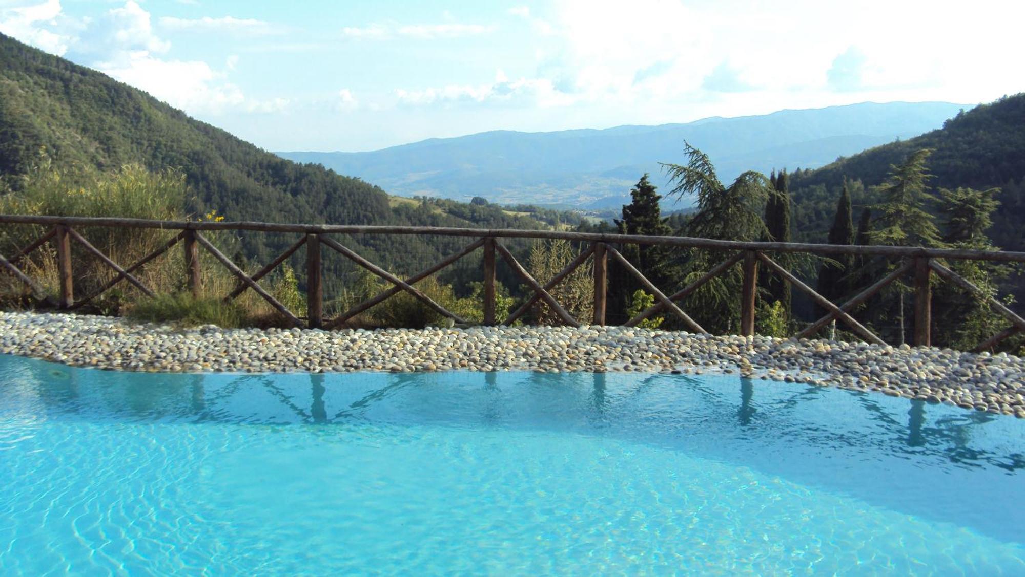 Borgo I Tre Baroni - Spa Suites & Resort Poppi Kültér fotó