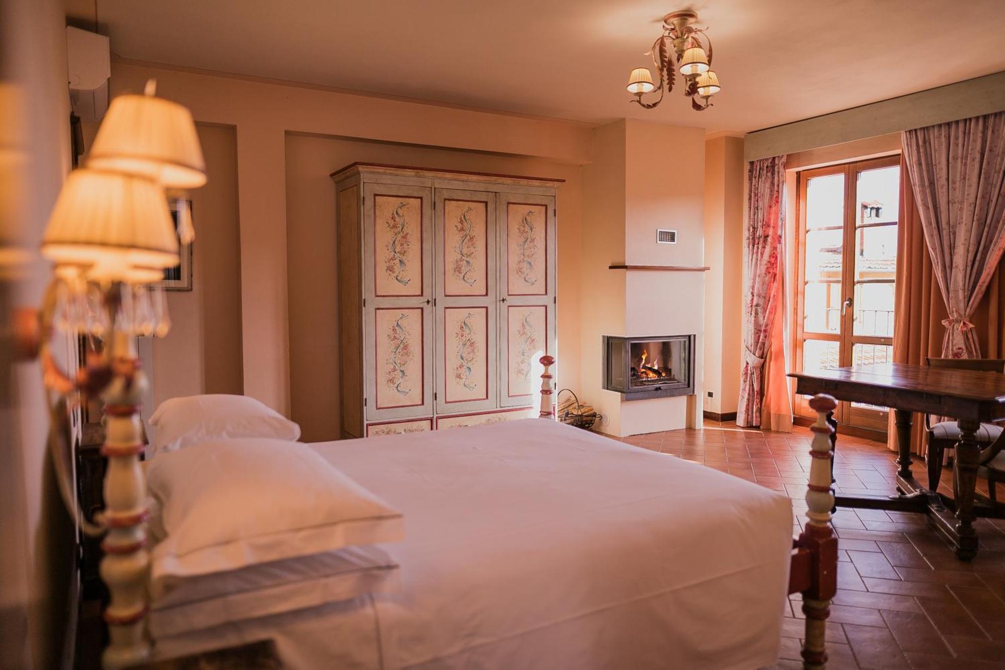Borgo I Tre Baroni - Spa Suites & Resort Poppi Kültér fotó
